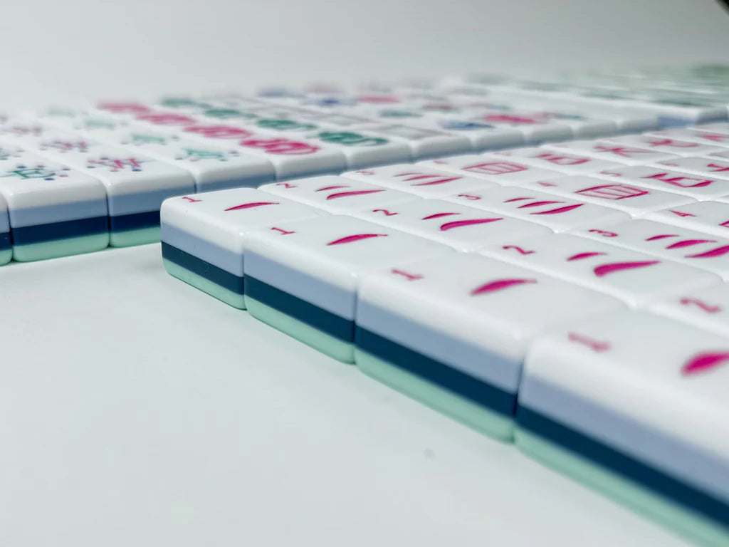 Oh My Mahjong Birdie Mahjong tile set side layer colors