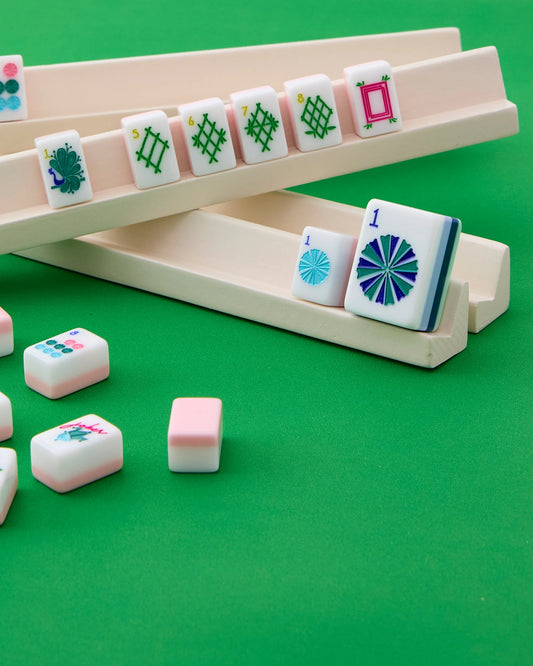 Aloha travel mahjong tile set close up by Oh My Mahjong